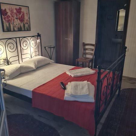 Vila Margareta Curtea de Argeş Chambre photo