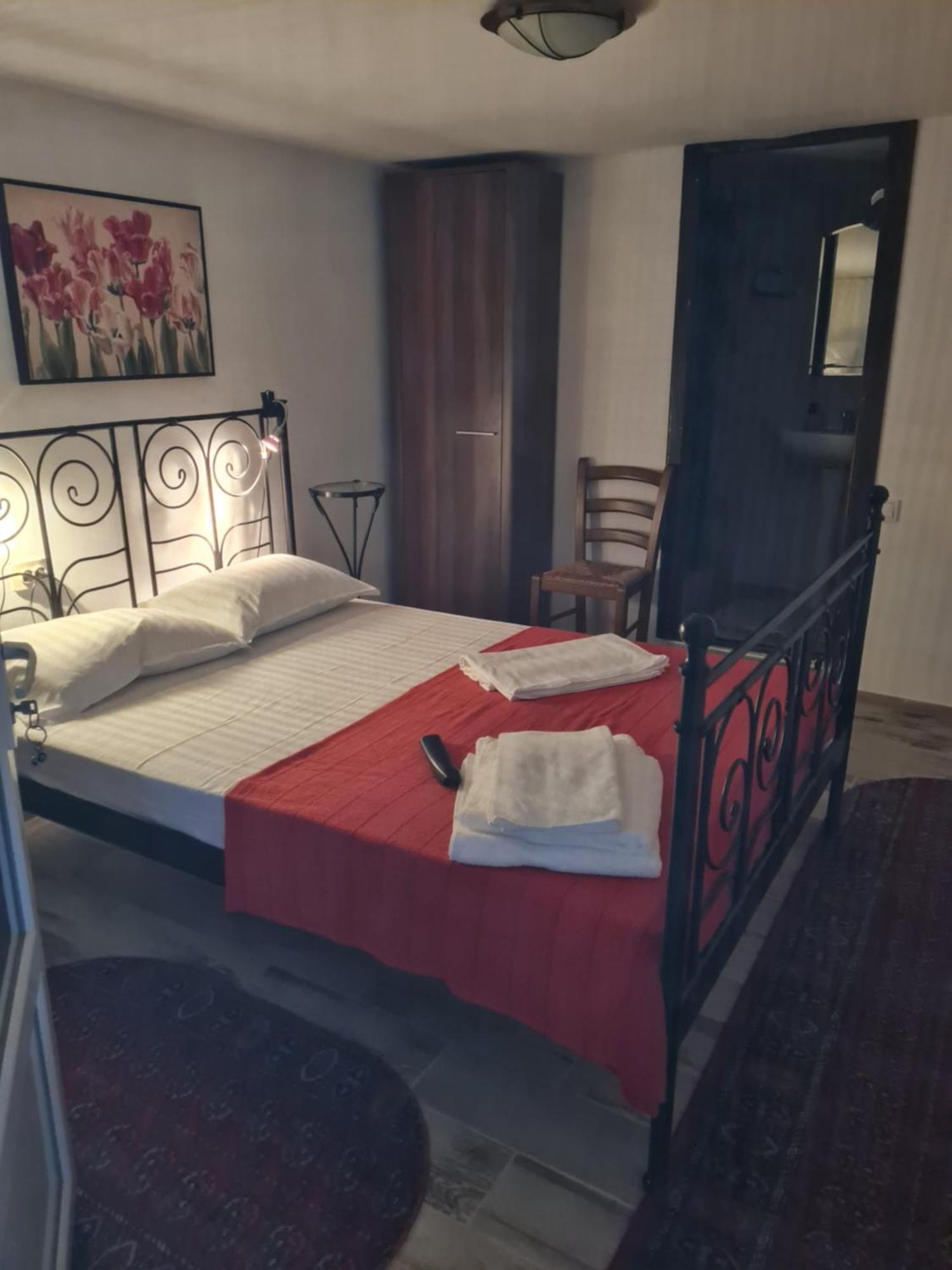 Vila Margareta Curtea de Argeş Chambre photo